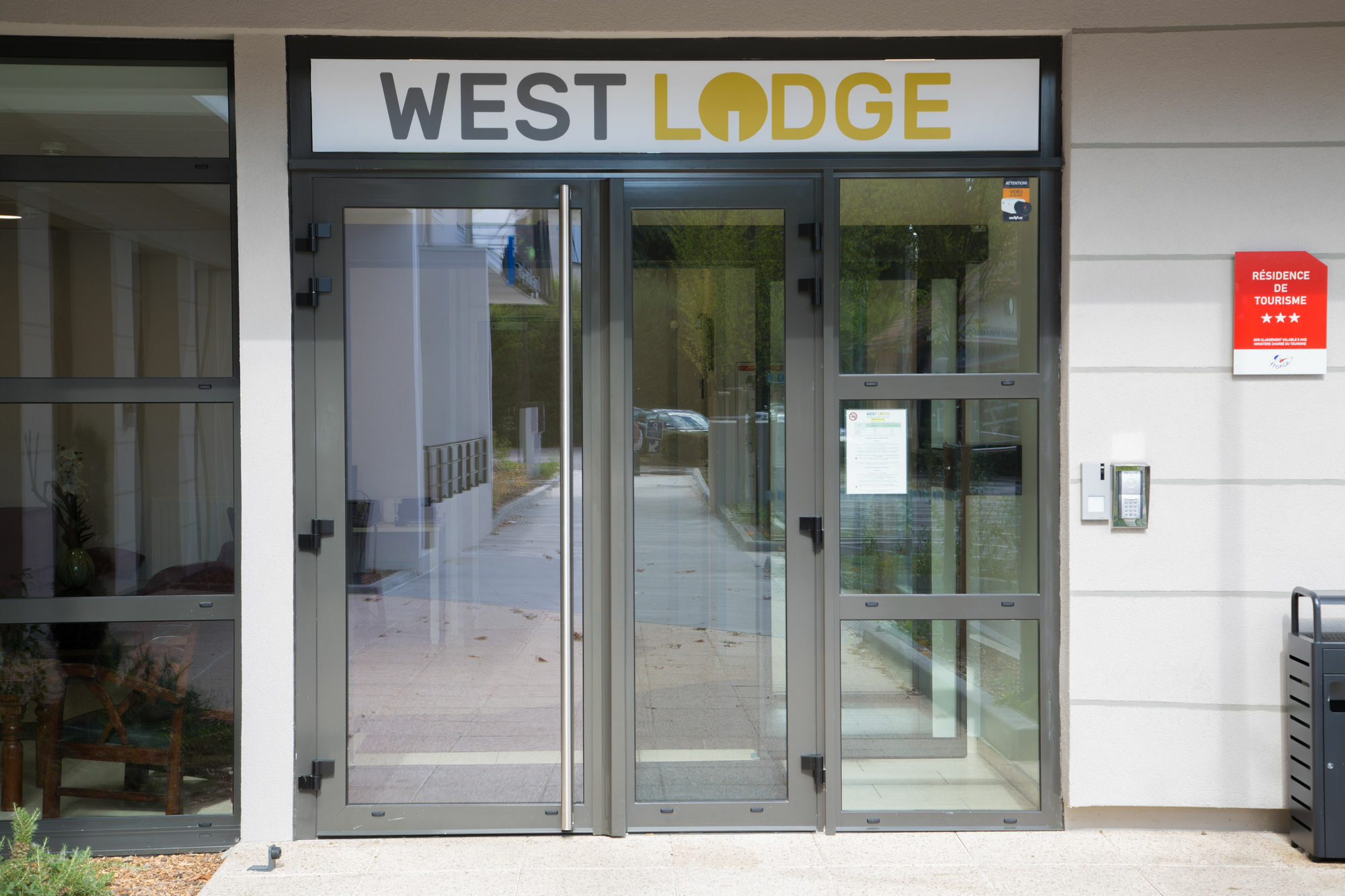 Westlodge Dardilly Lyon Nord Buitenkant foto